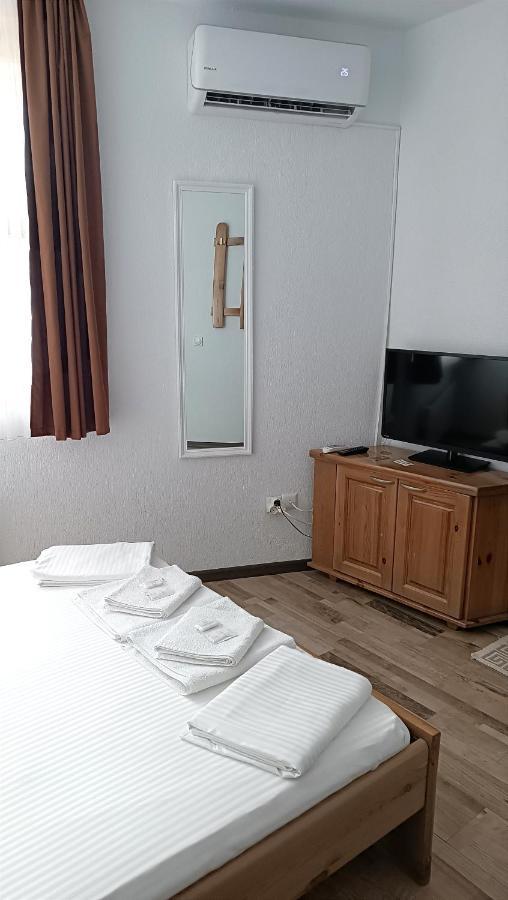 Guesthouse White Margarit Melnik  Exterior photo