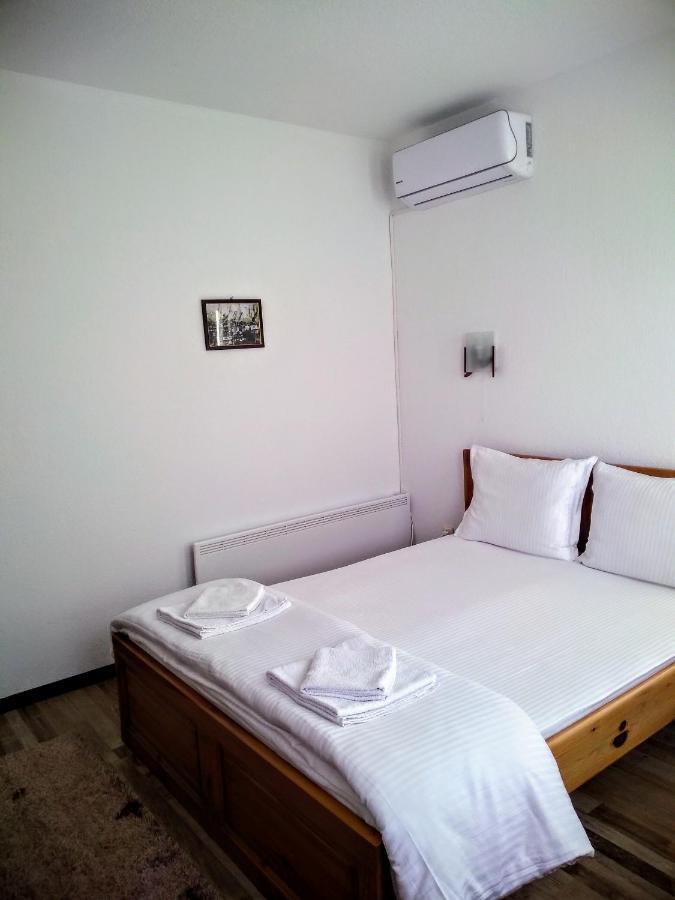 Guesthouse White Margarit Melnik  Exterior photo